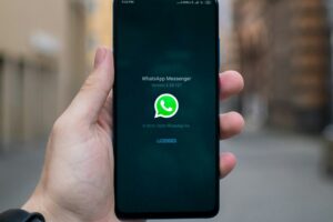 What is WhatsApp Chat Lock and How to Use It? [Android/iPhone]
